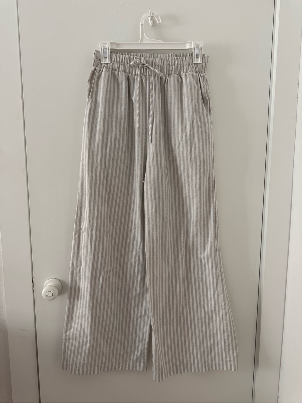 Lulus Striped Wide-Leg Drawstring Pants - Gray/White